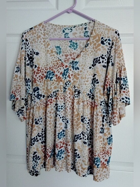 Source Unknown Tops - Womens Floral Peplum Top in Cream, Teal, Navy and Rust